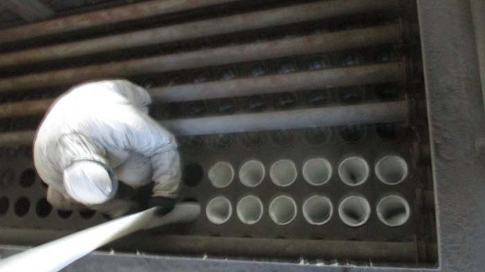 Монтаж фильтровальных рукавов на ферросплавном заводе